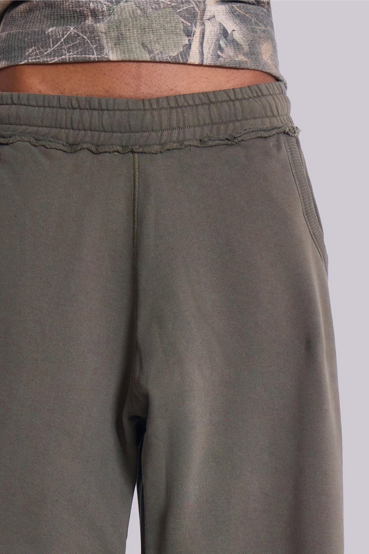 Los Urban Relax Fit-verde militar